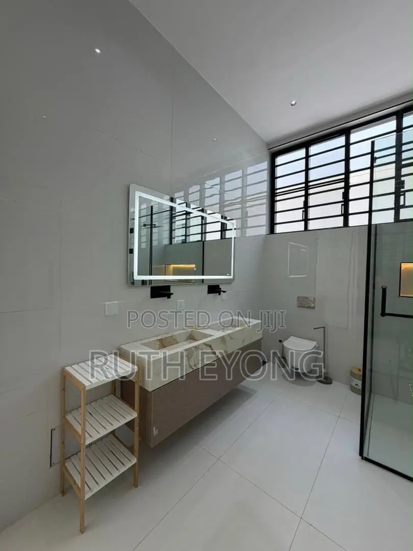 5bdrm Duplex in Orchid, Lekki Phase 1 for sale
