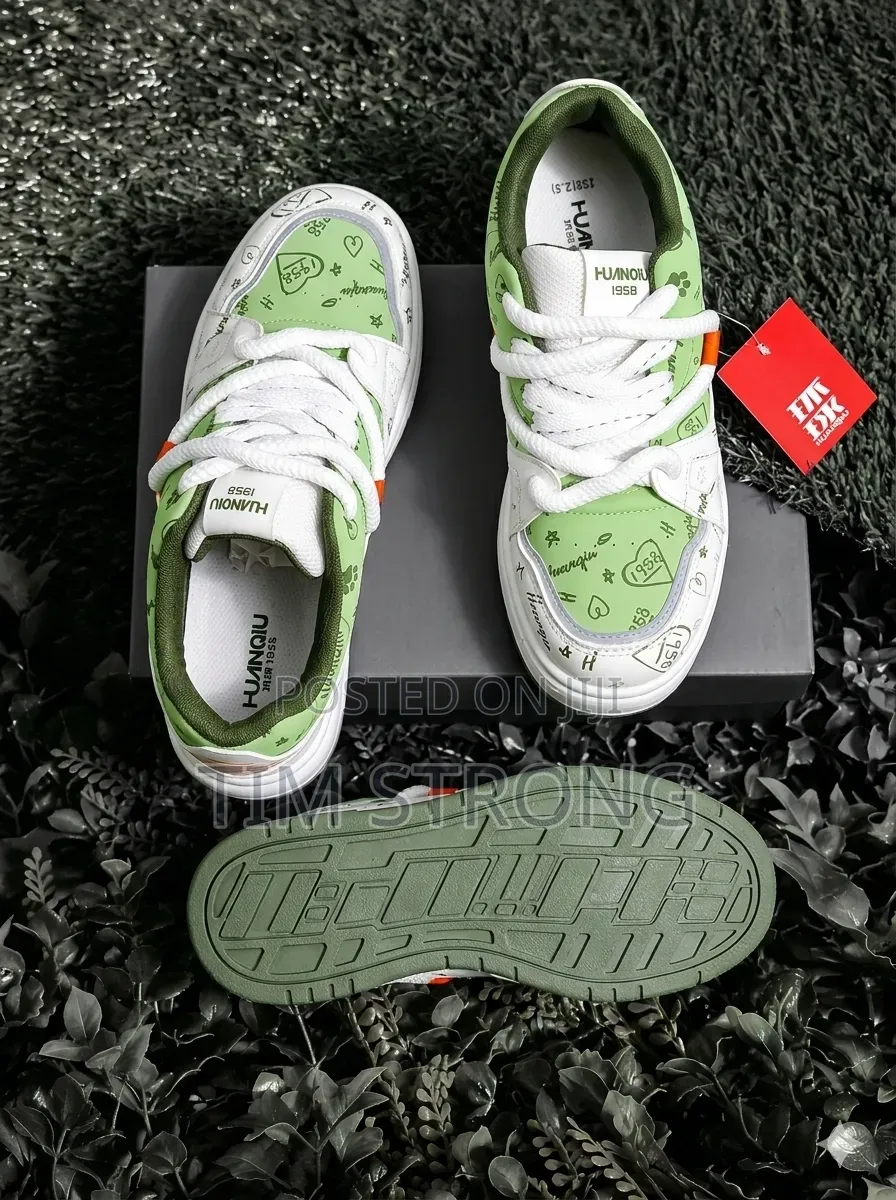 HUANQIU 1958 Men’s Casual Sneakers – Stylish, Comfortable Durable