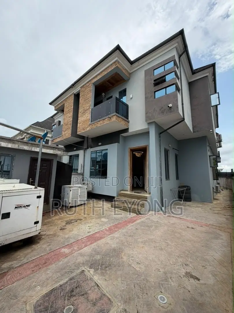 4bdrm Duplex in Vgc Harris Drive for sale