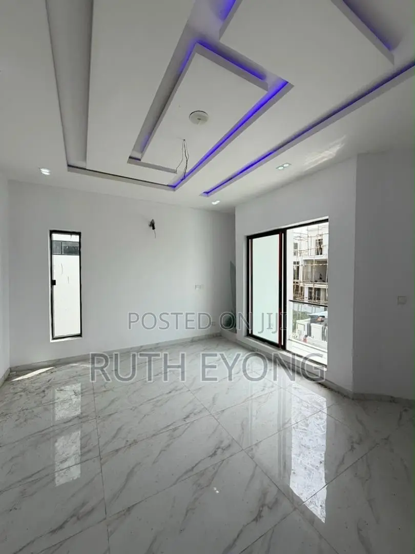 4bdrm Duplex in Chevron Lekki Lagos for sale