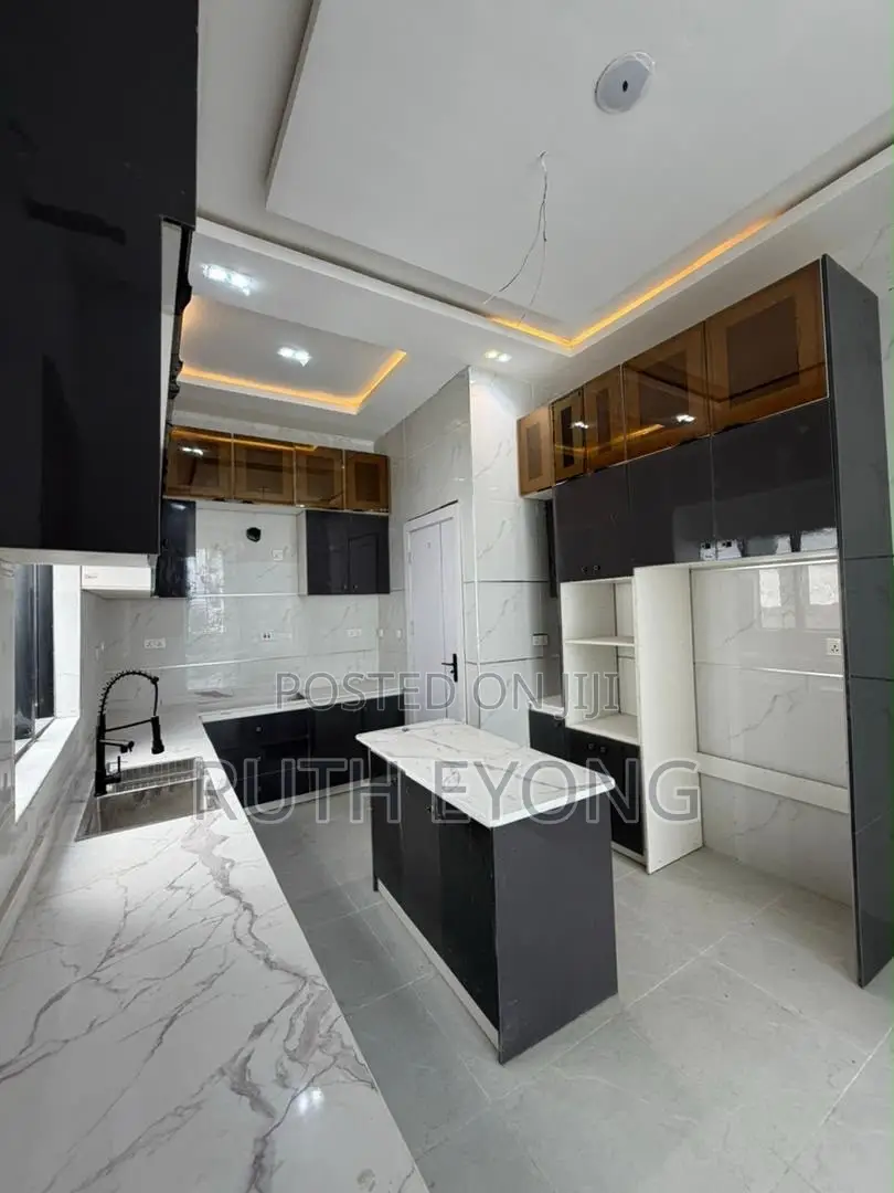 4bdrm Duplex in Chevron Lekki Lagos for sale