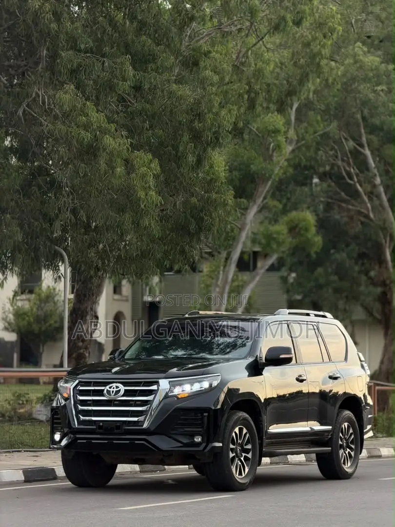 Toyota Land Cruiser Prado 2019 Black