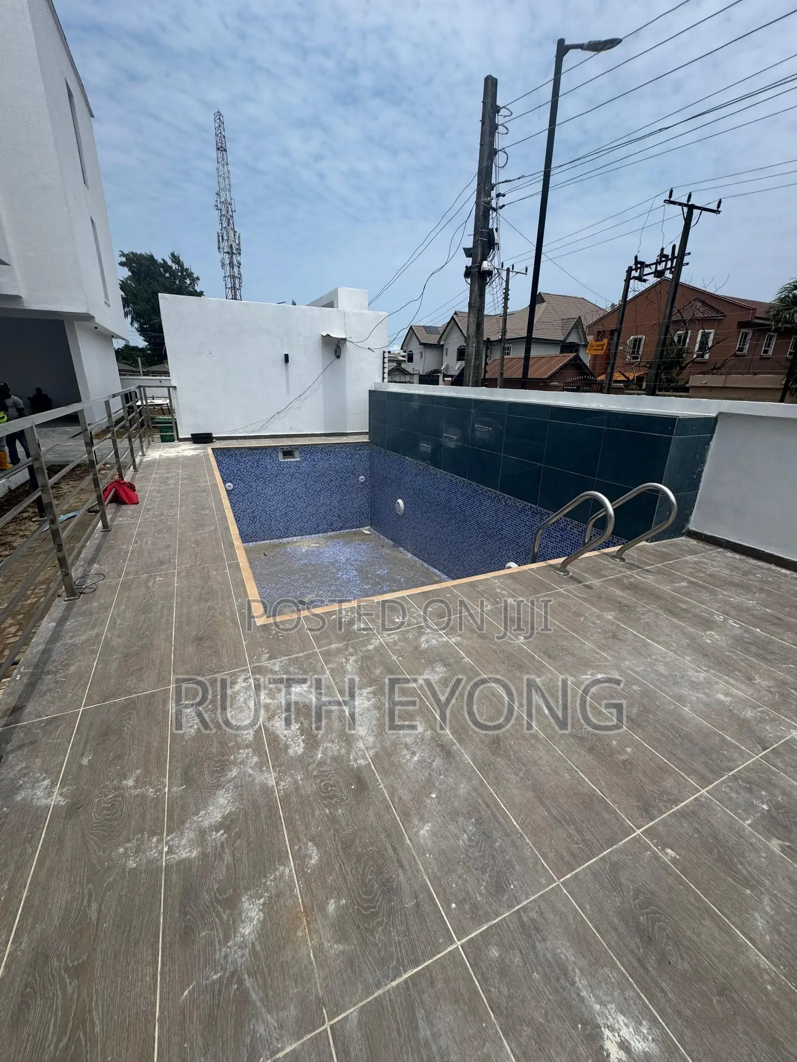 4bdrm Townhouse/Terrace in Lekki Phase 1 Lagos for sale
