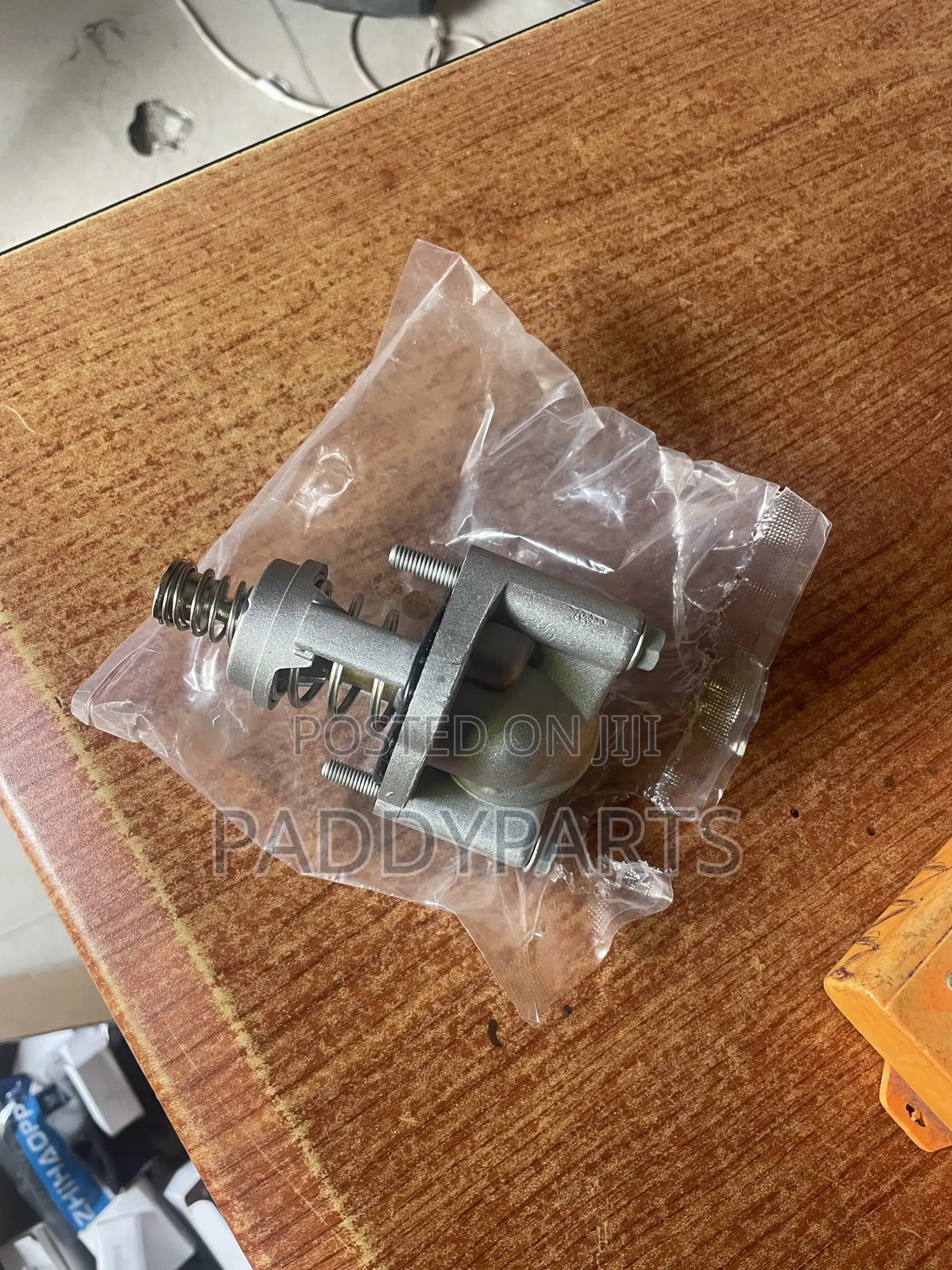 Cadillac XT5 XT6 Engine Coolant Thermostat Housing 