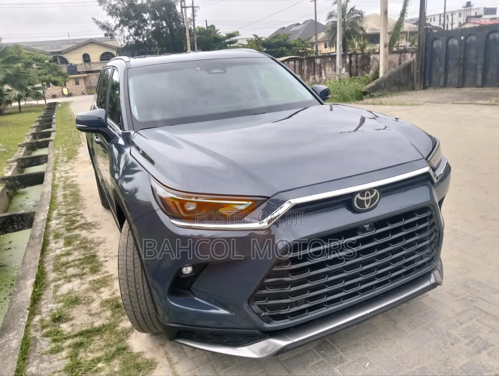 Toyota Grand Highlander Limited AWD 2024 Blue