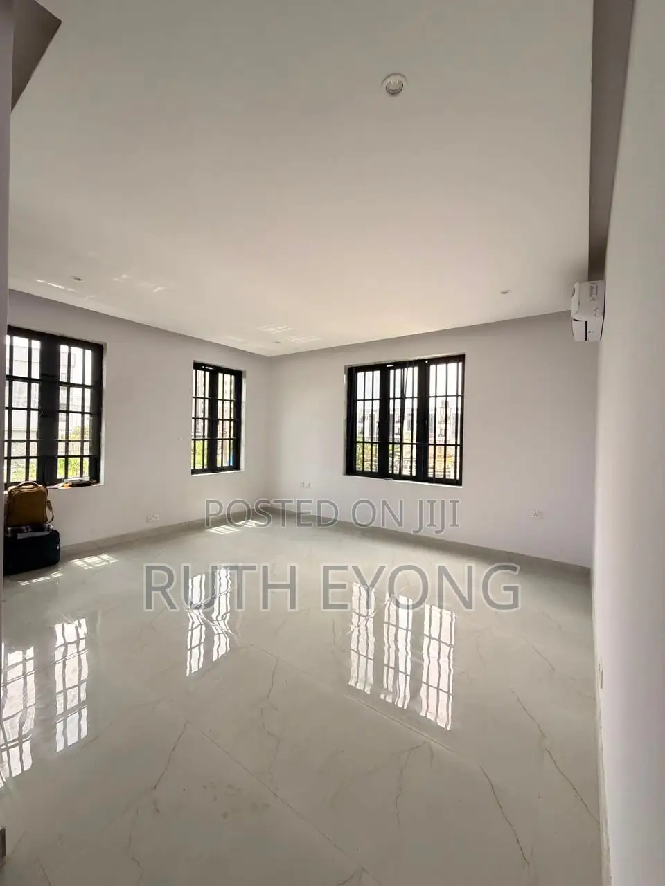 3bdrm Apartment in Ikoyi for sale