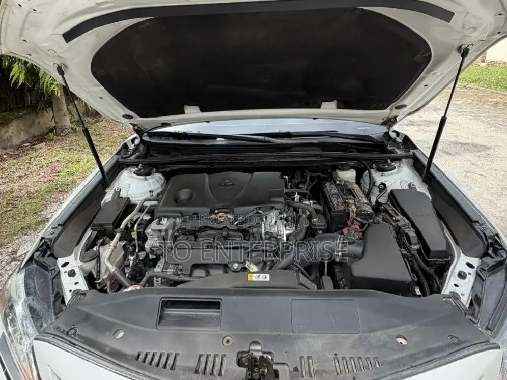 Toyota Camry 2020 White