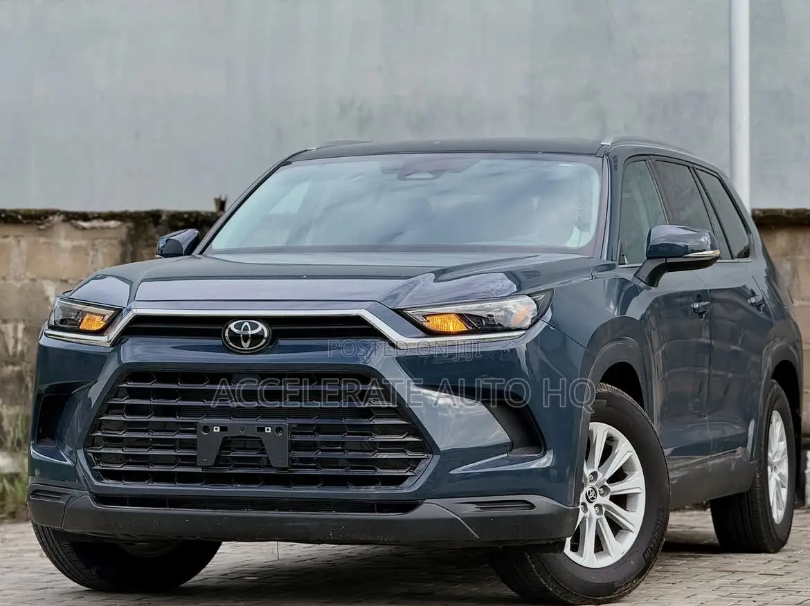 Toyota Grand Highlander XLE AWD 2024 Blue