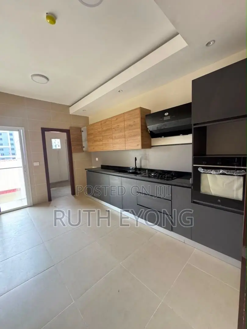 2bdrm Apartment in Victoria Island for sale