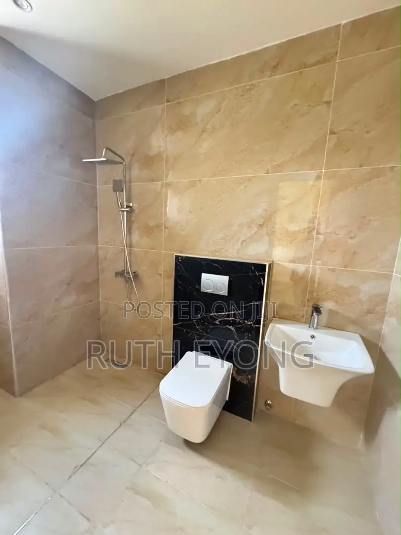 2bdrm Apartment in Victoria Island for sale