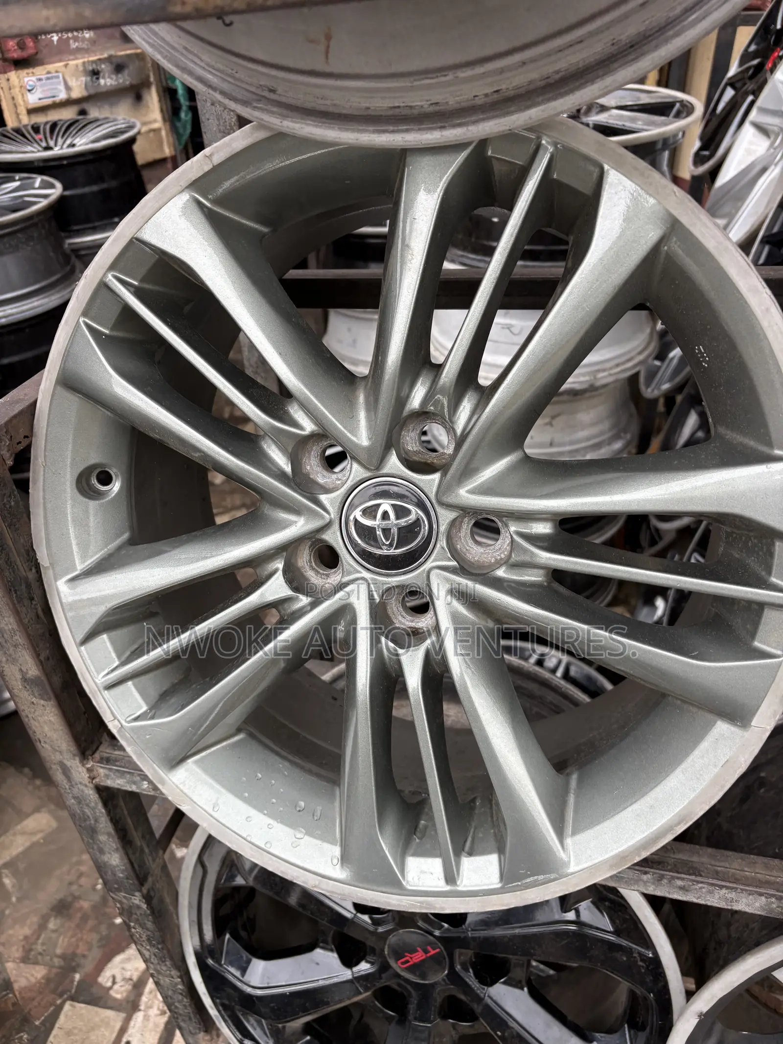 17 Inches for Toyota Camry 2020 Model