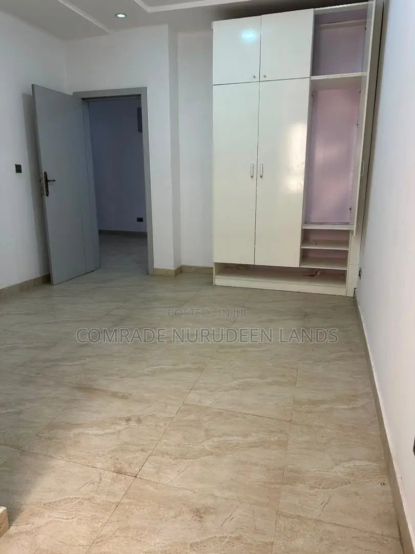 4bdrm Duplex in Ikate for rent