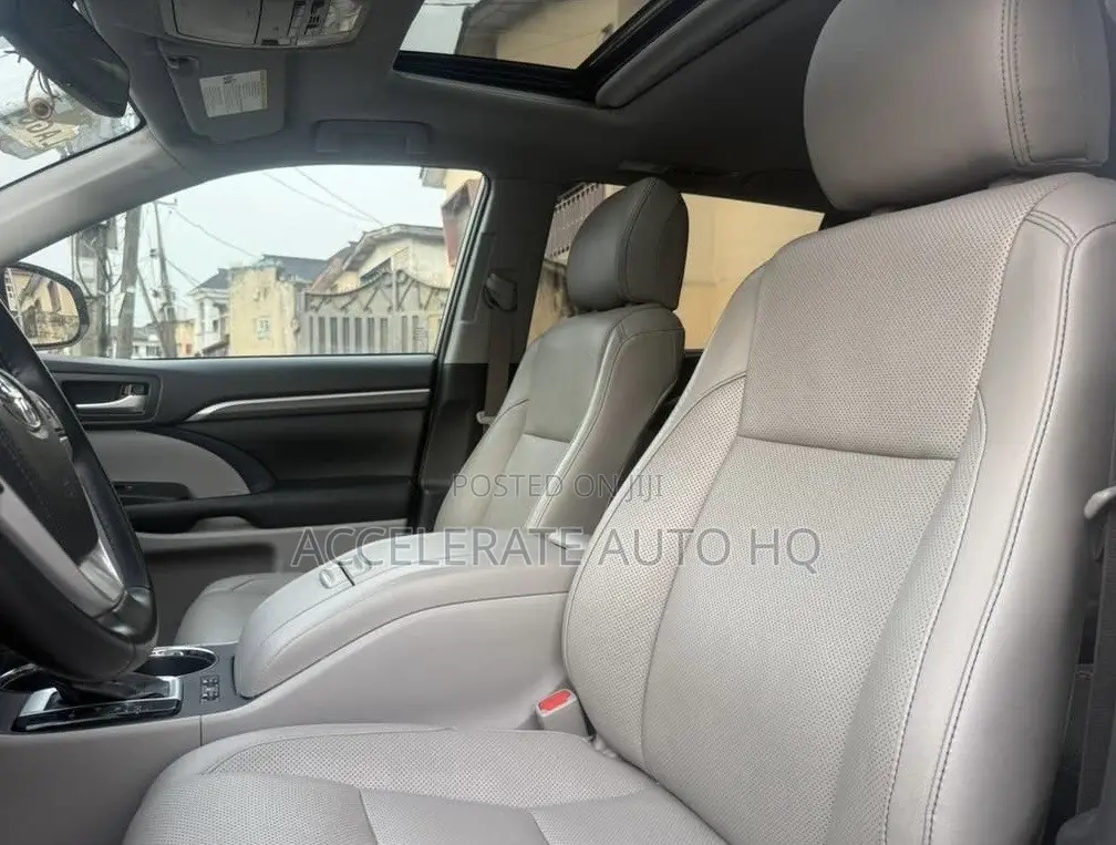 Toyota Highlander Limited 2019 Off white
