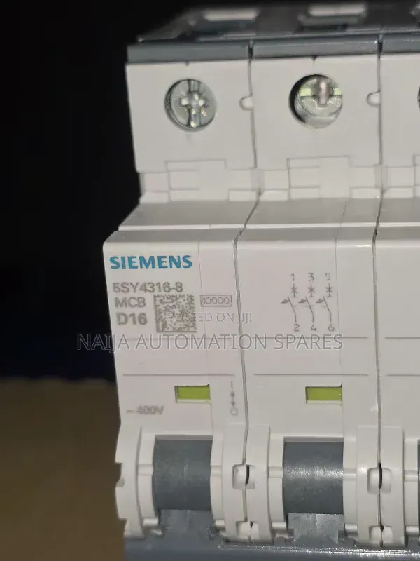 Siemens | 5sy4316-8 | 3 Poles Circuit Breaker 16 a 230 V, 400 v 3
