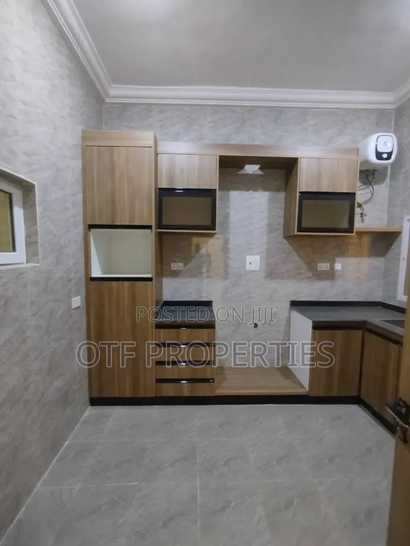 3bdrm Block of Flats in Jahi for rent
