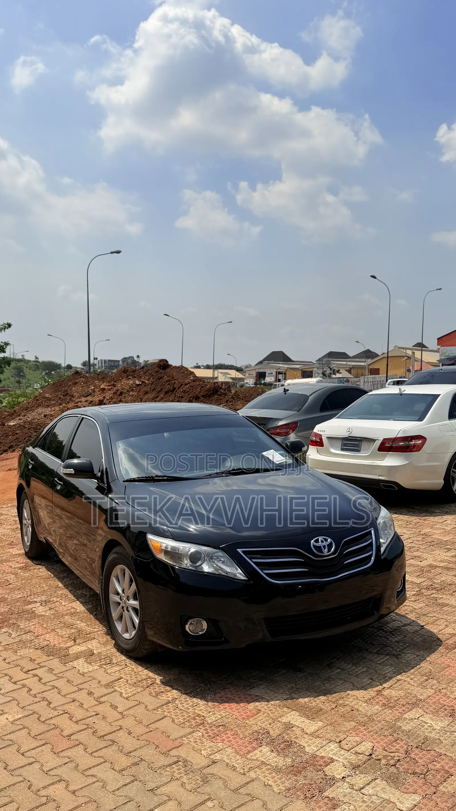 Toyota Camry XLE 4dr Sedan (2.5L 4cyl 6A) 2011 Black