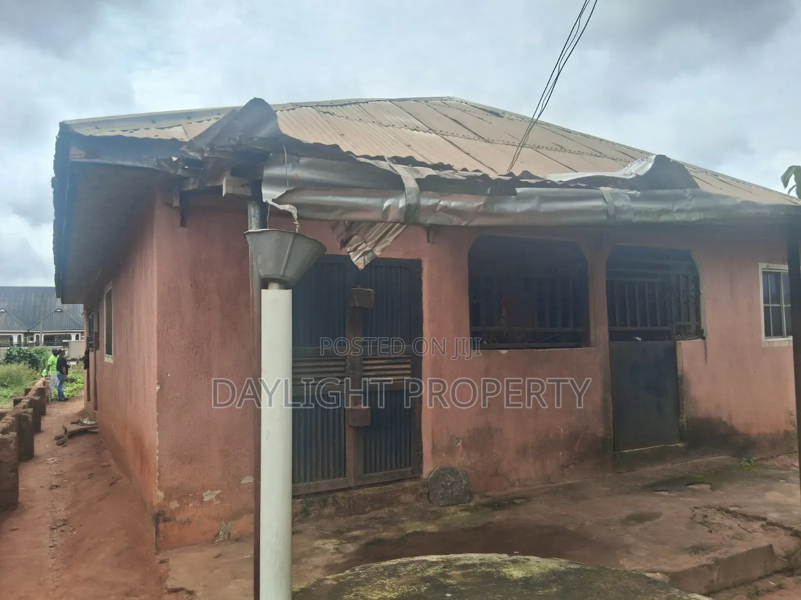 4bdrm Bungalow in Daylight Property, Benin City for sale