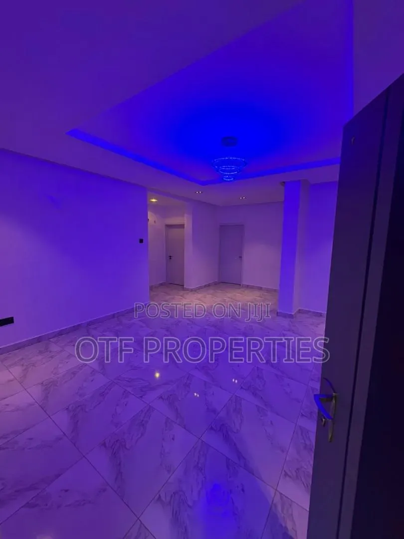 3bdrm Apartment in Wuye for sale
