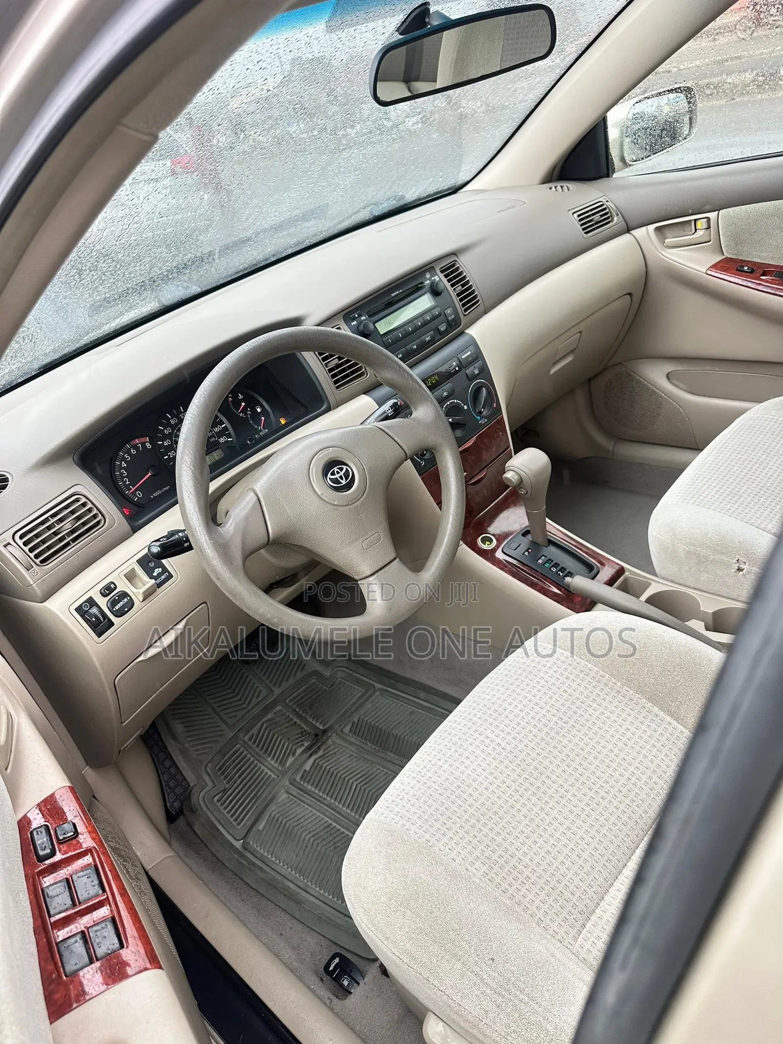 Toyota Corolla LE 2007 Gold