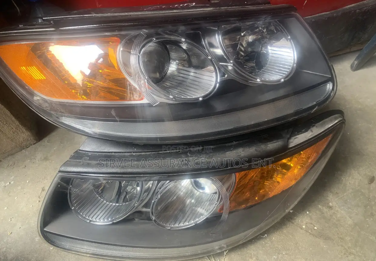 Complete Head Light Hyundai Santa Fe 2010 American Spec Model