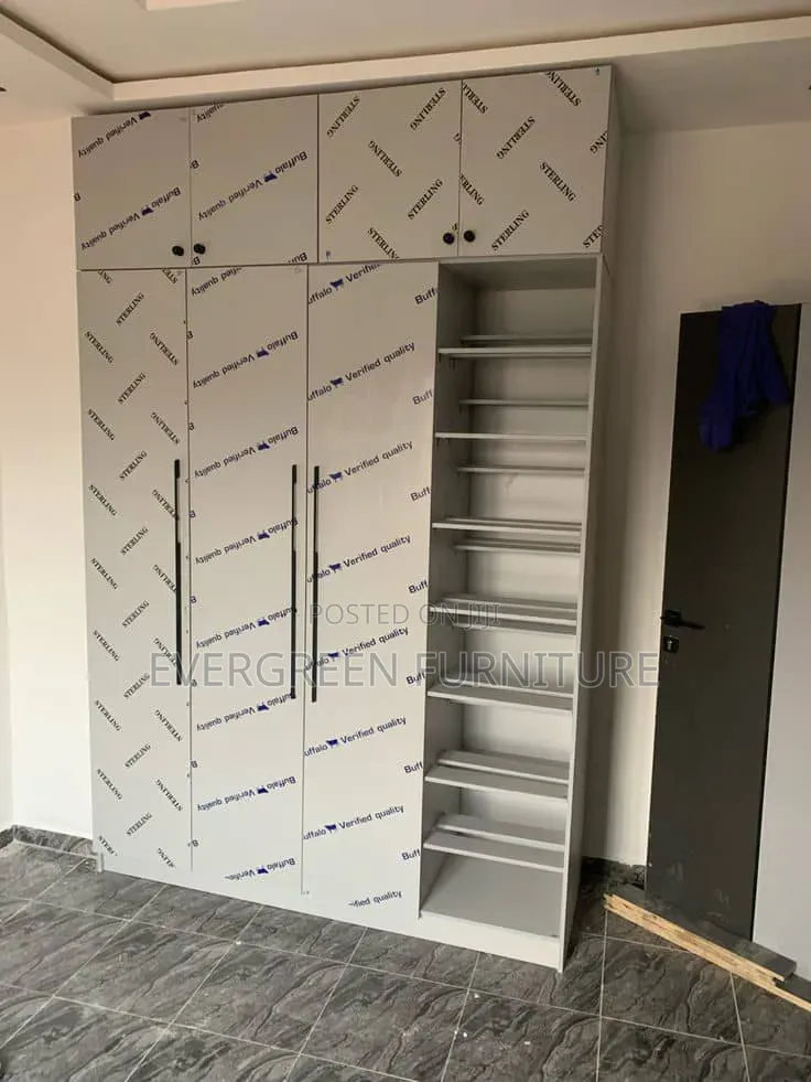 HDF Wood Wardrobe