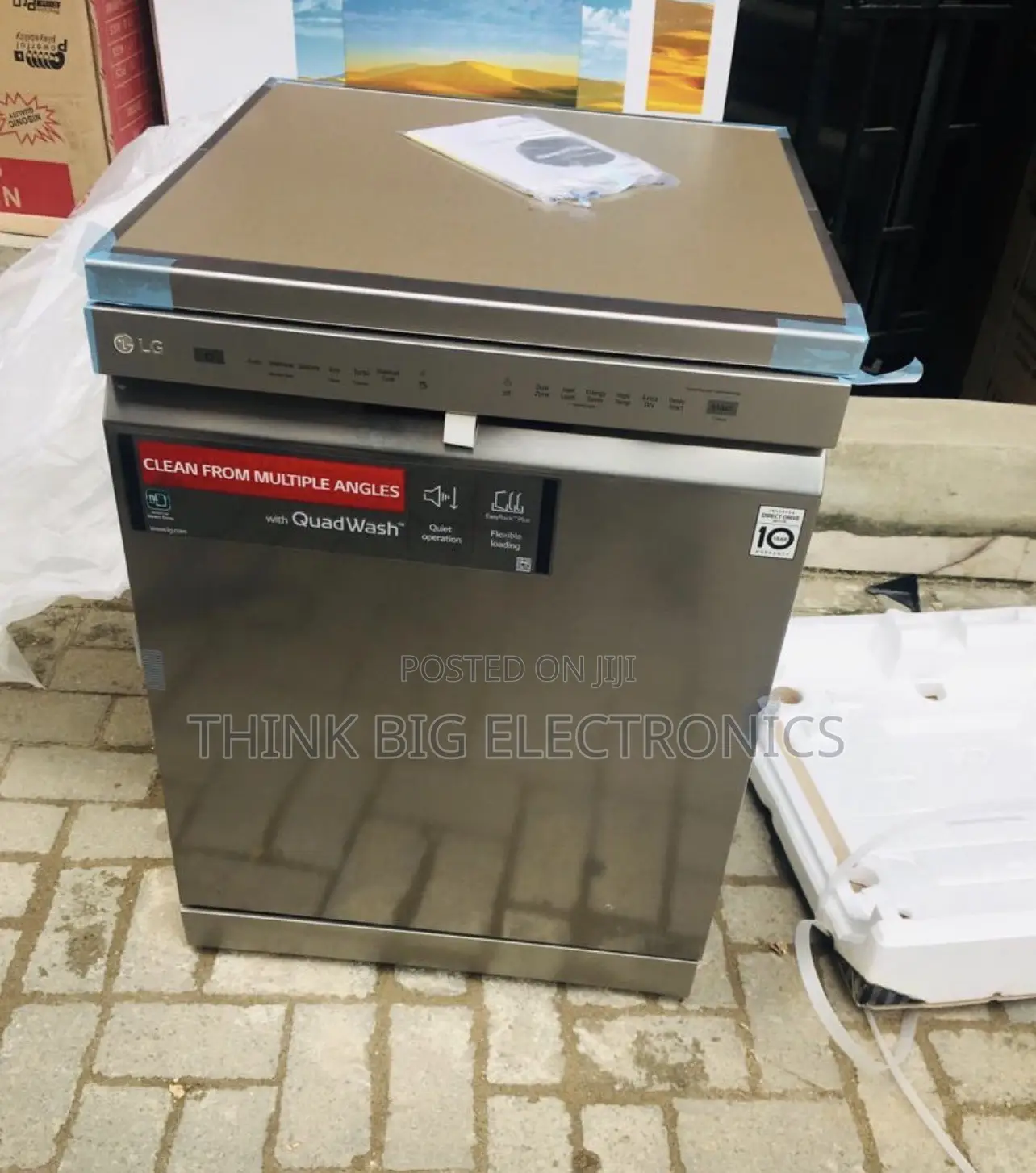 LG QuadWash Free-Standing Dishwasher - Platinum Silver