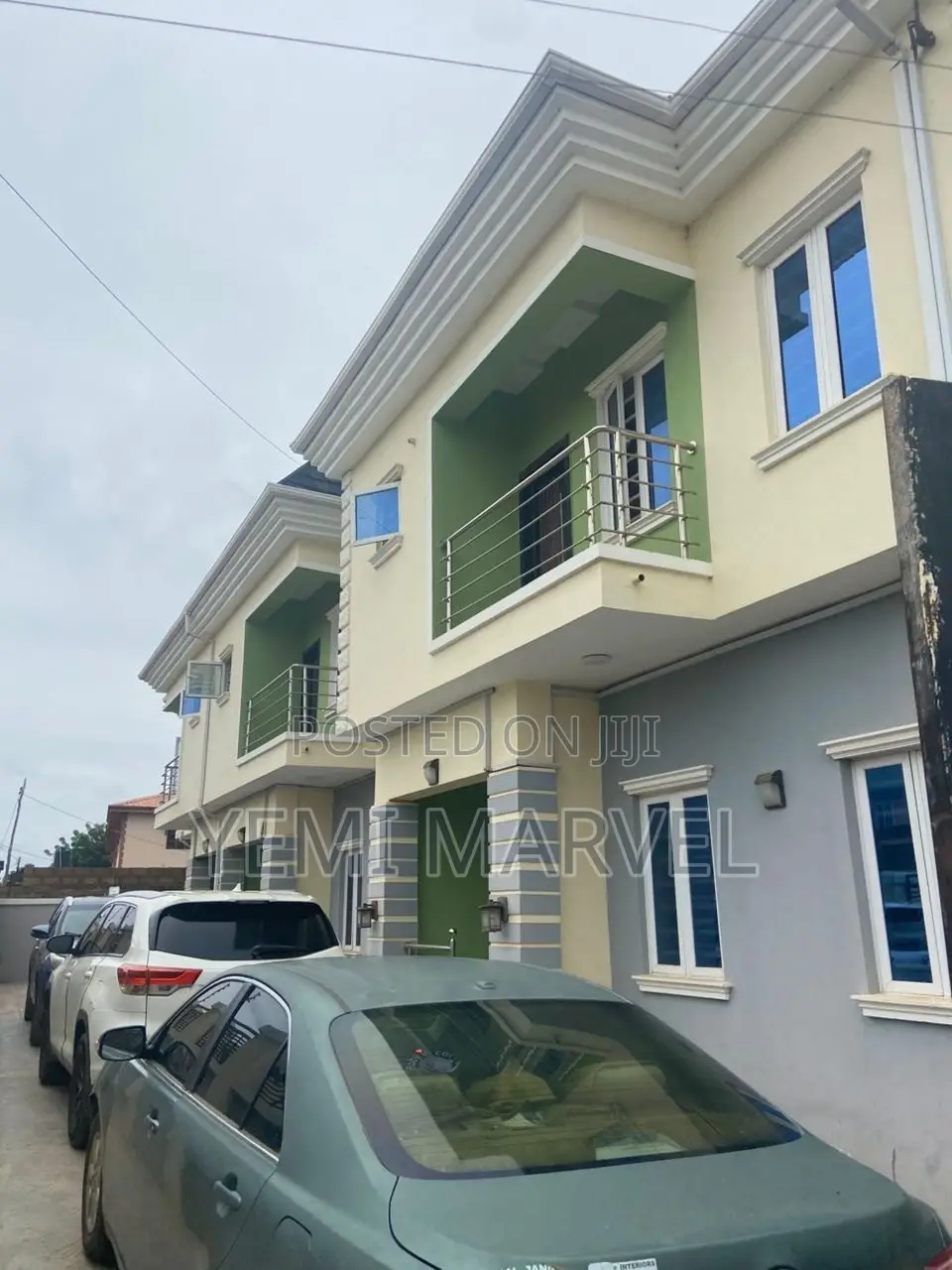 8bdrm Block of Flats in Akoto Estate, Elebu, for sale