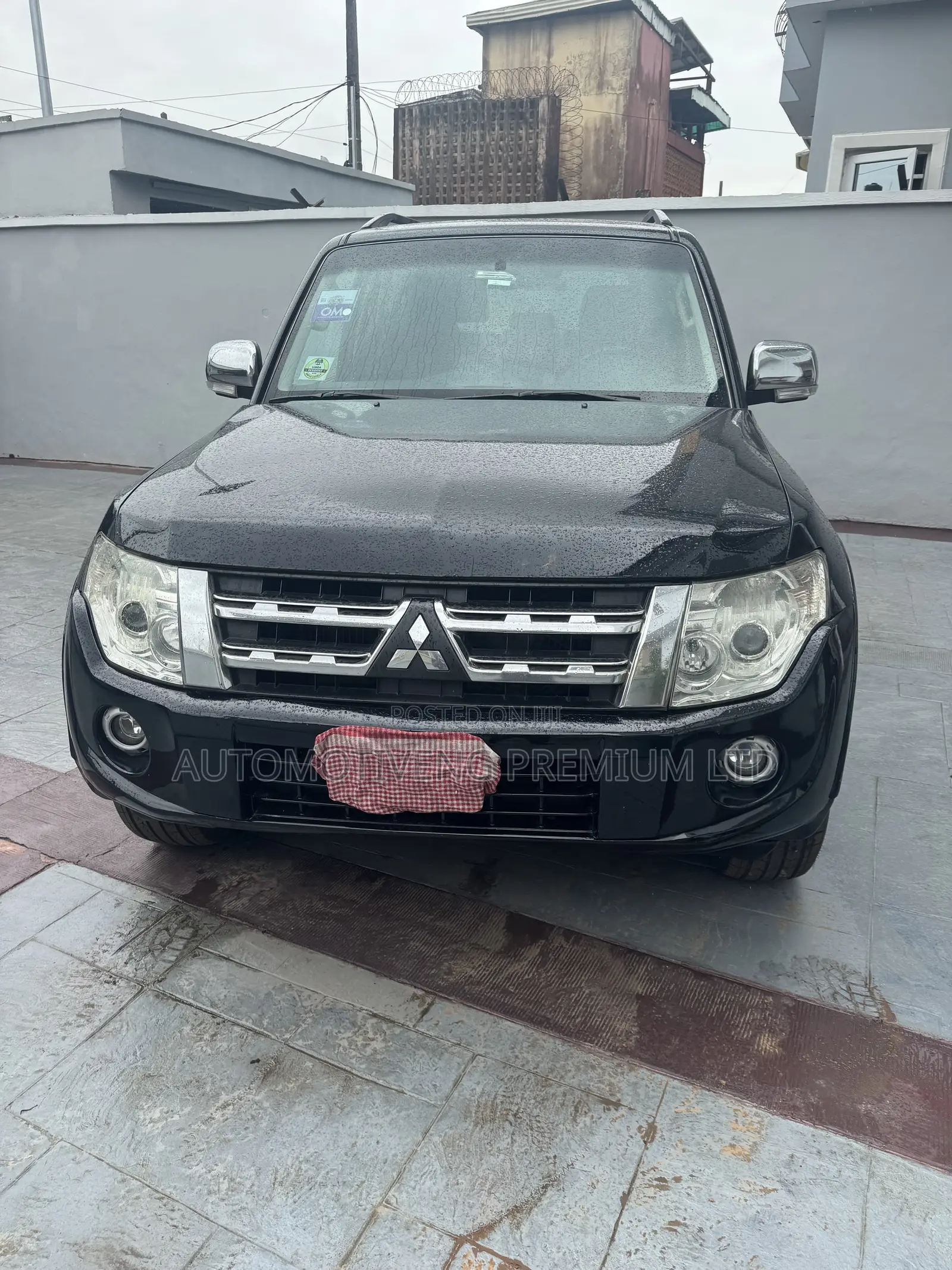 Mitsubishi Pajero 3.8 V6 GLS/GLX 2012 Black