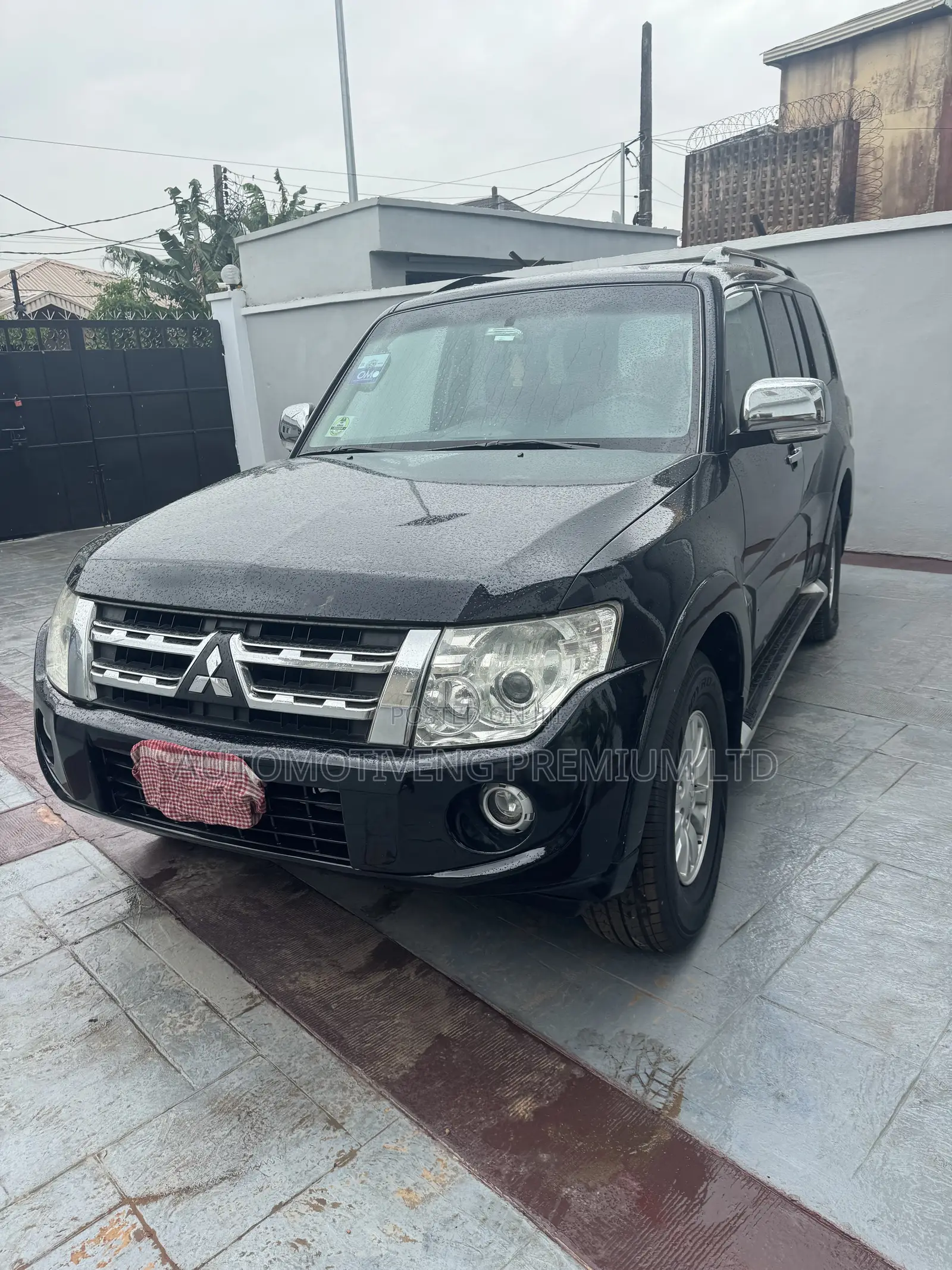 Mitsubishi Pajero 3.8 V6 GLS/GLX 2012 Black