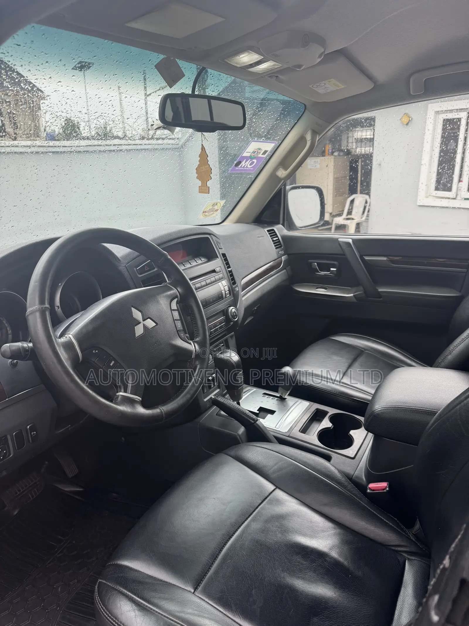 Mitsubishi Pajero 3.8 V6 GLS/GLX 2012 Black