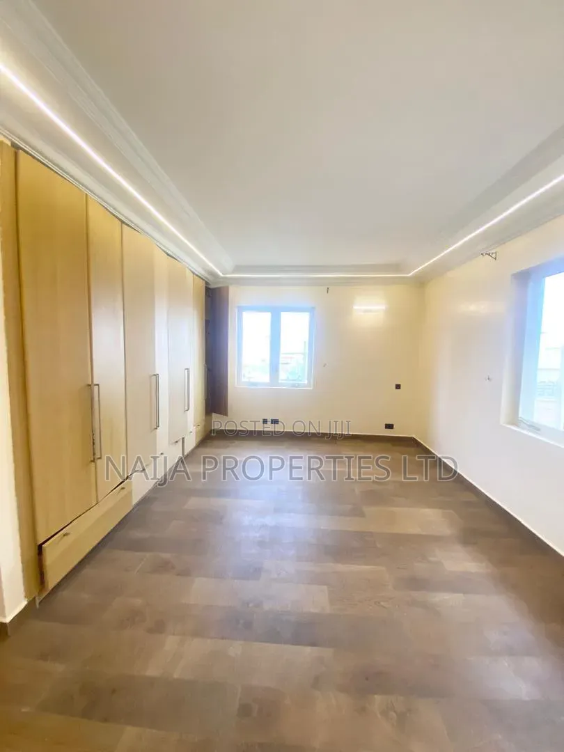 3bdrm Apartment in Yusuf Abiodun, Victoria Island Extension for rent