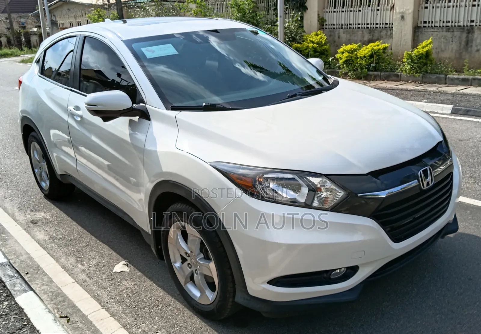 Honda HR-V 4dr SUV (1.5L 4cyl CVT) 2016 White