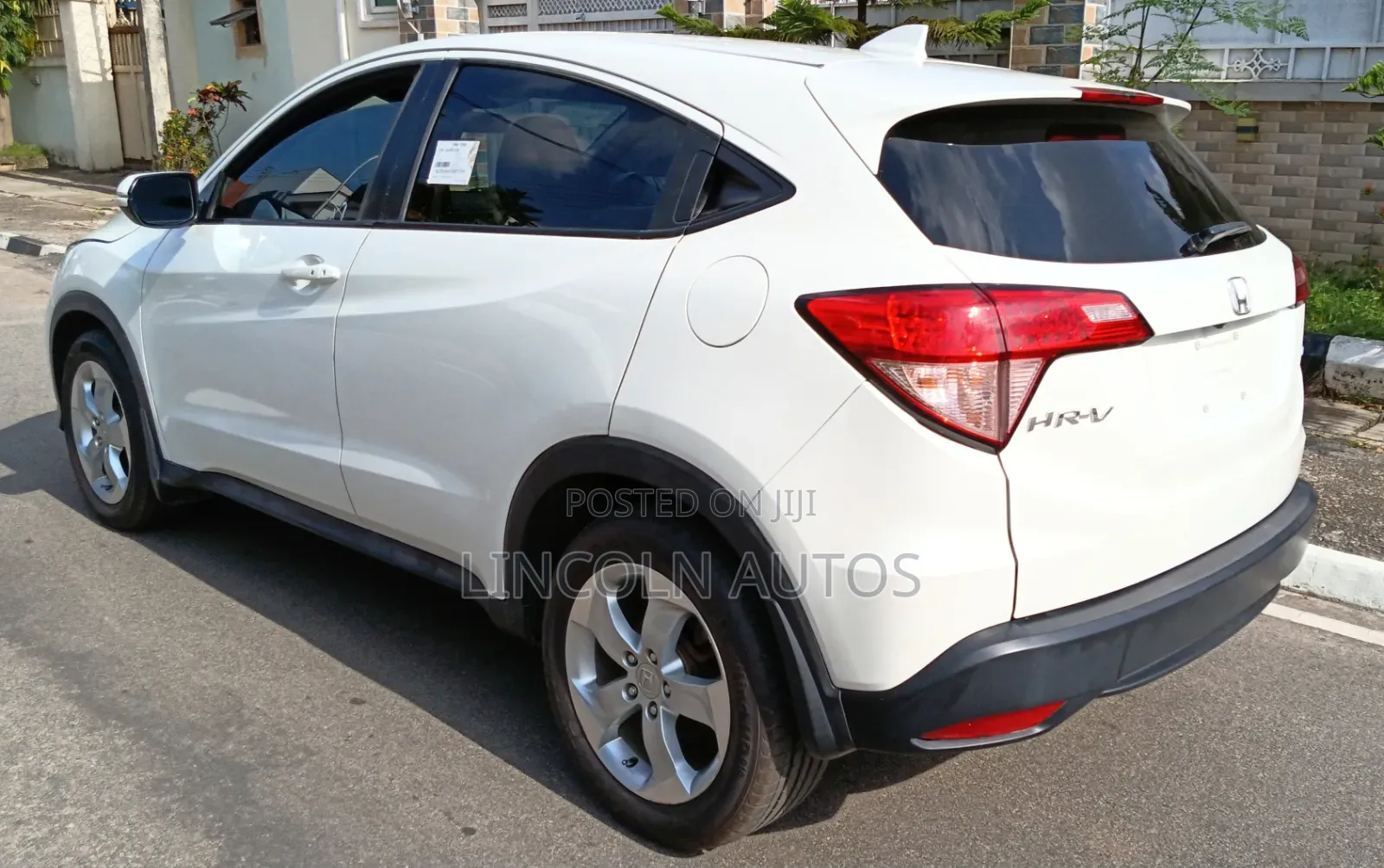 Honda HR-V 4dr SUV (1.5L 4cyl CVT) 2016 White