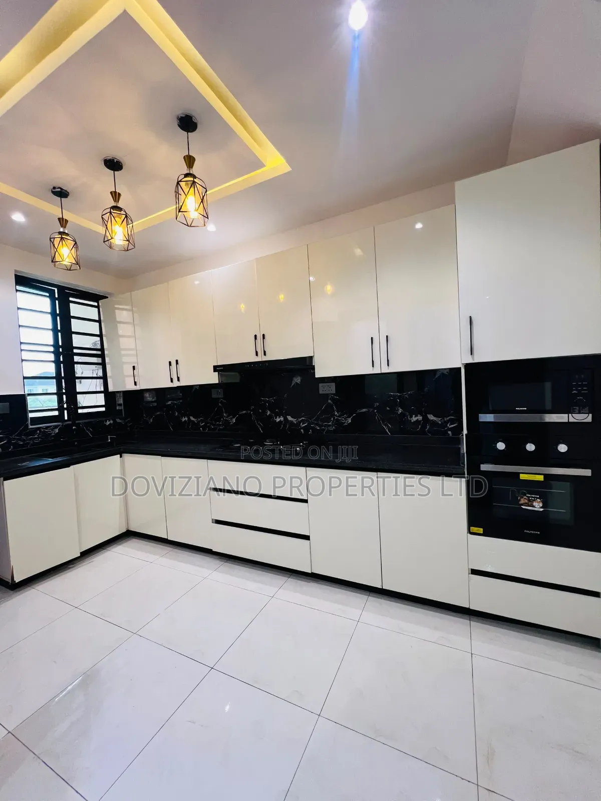5bdrm Duplex in Sangotedo for rent
