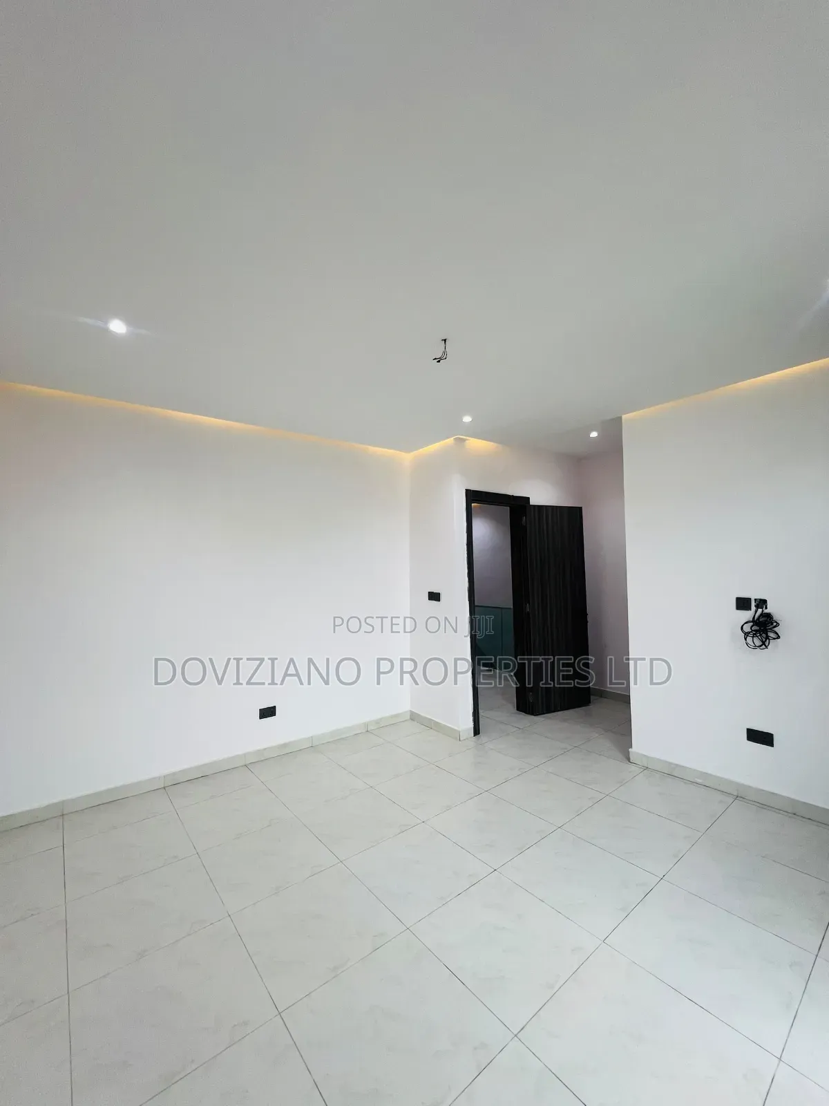 5bdrm Duplex in Sangotedo for rent