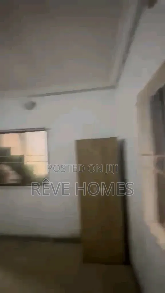 Studio Apartment in Soluyi for rent