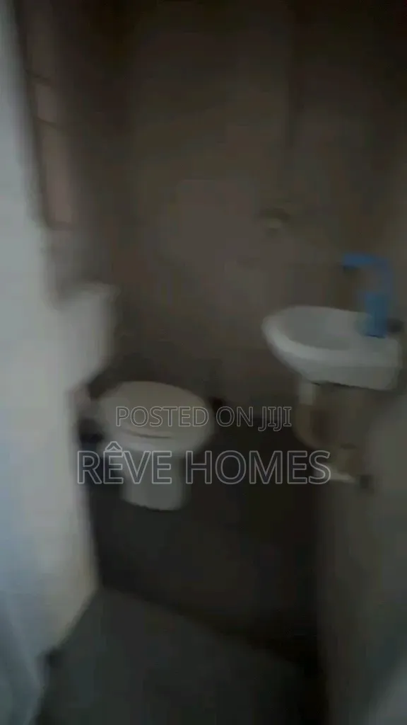 Studio Apartment in Soluyi for rent