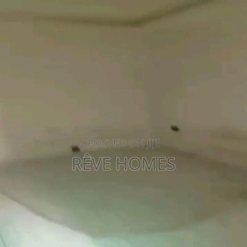 Mini Flat in Adekunle for rent