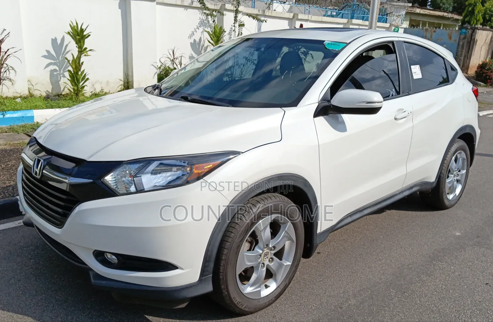 Honda HR-V 4dr SUV (1.5L 4cyl CVT) 2016 Off white