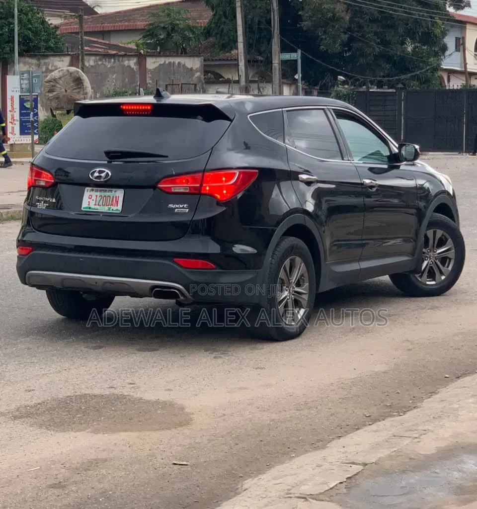 Hyundai Santa Fe 2013 Black