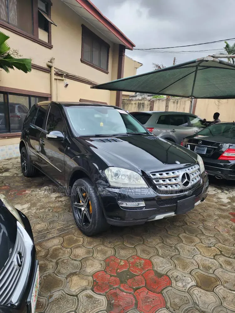 Mercedes-Benz M Class 2010 Black