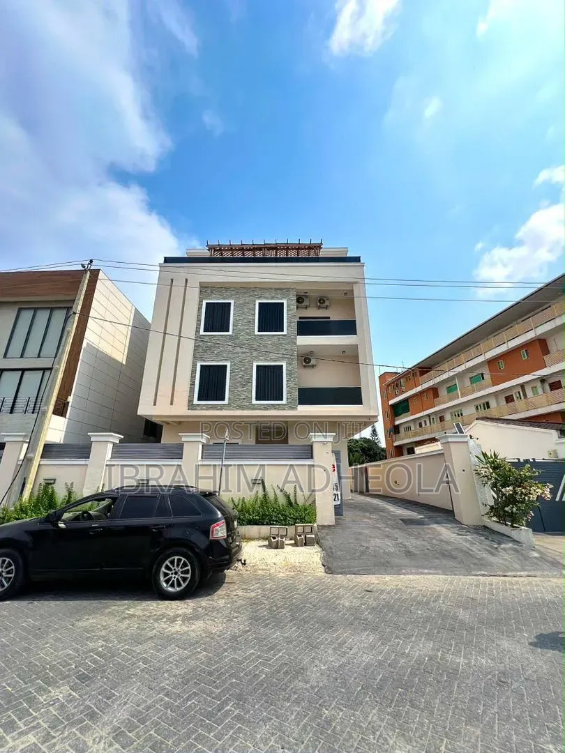 6bdrm Duplex in Lekki Phase1 for sale