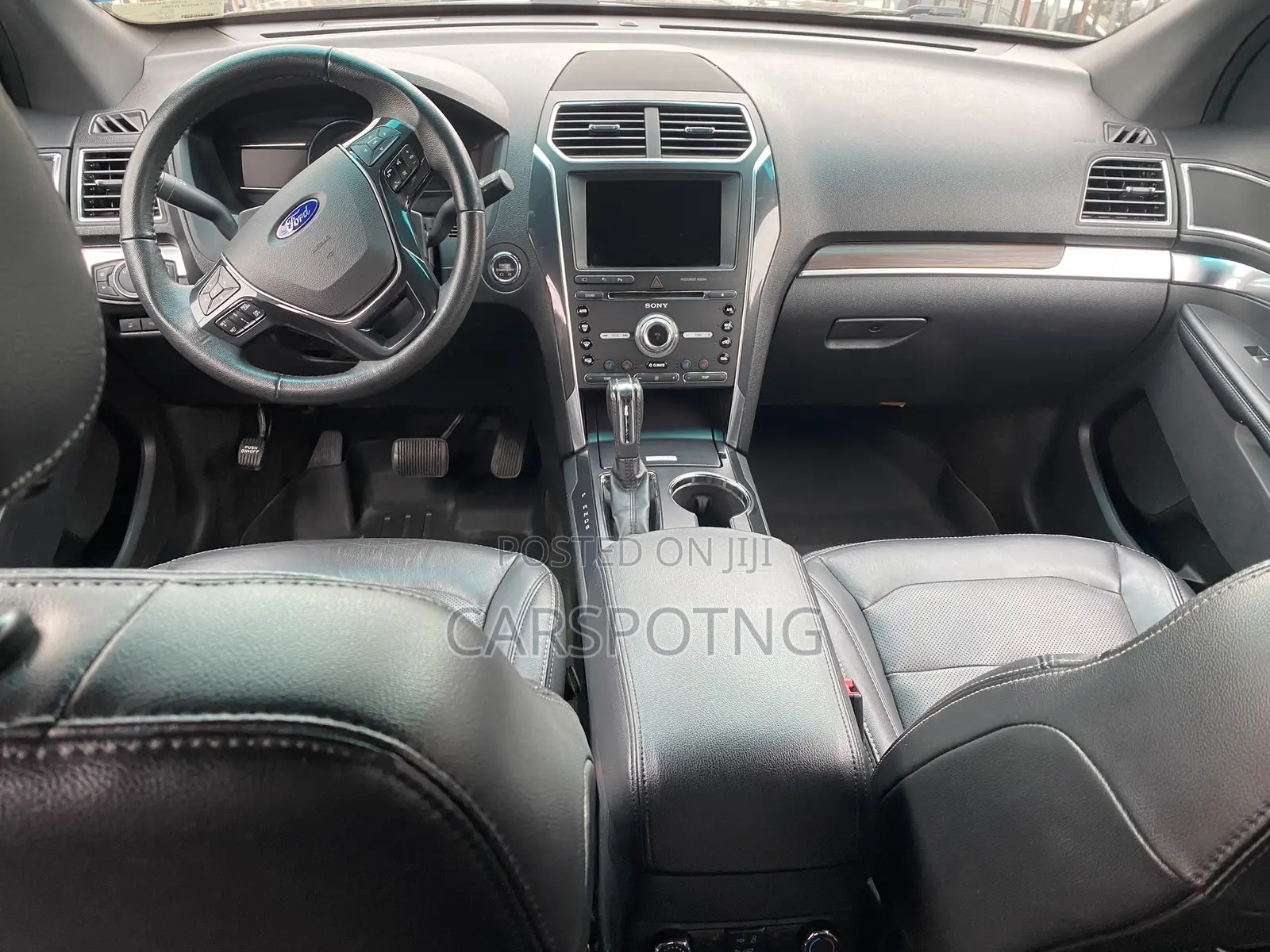 Ford Explorer Platinum 4dr 4x4 (3.5L 6cyl 6A) 2017 Black
