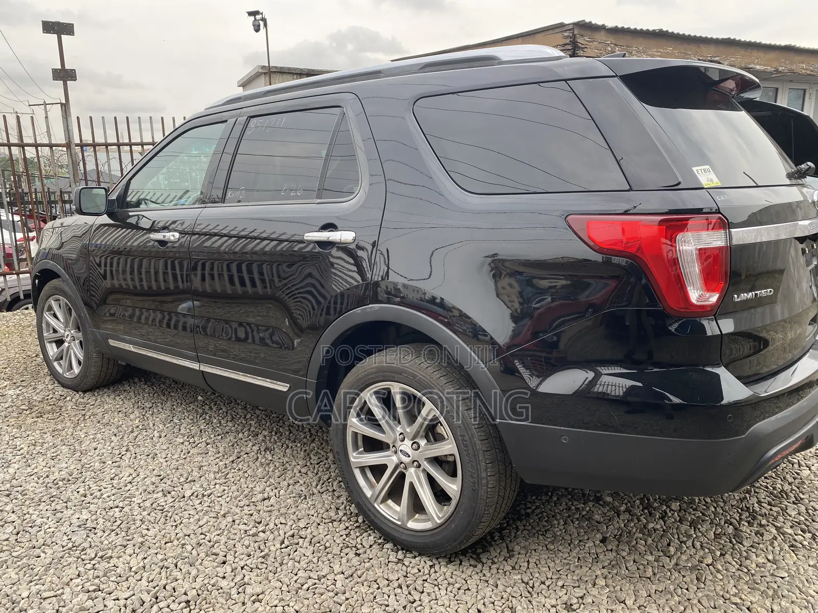 Ford Explorer Platinum 4dr 4x4 (3.5L 6cyl 6A) 2017 Black
