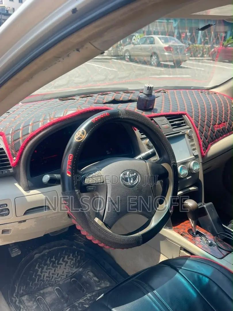 Toyota Camry LE 4dr Sedan (2.4L 4cyl 5A) 2008 Gold