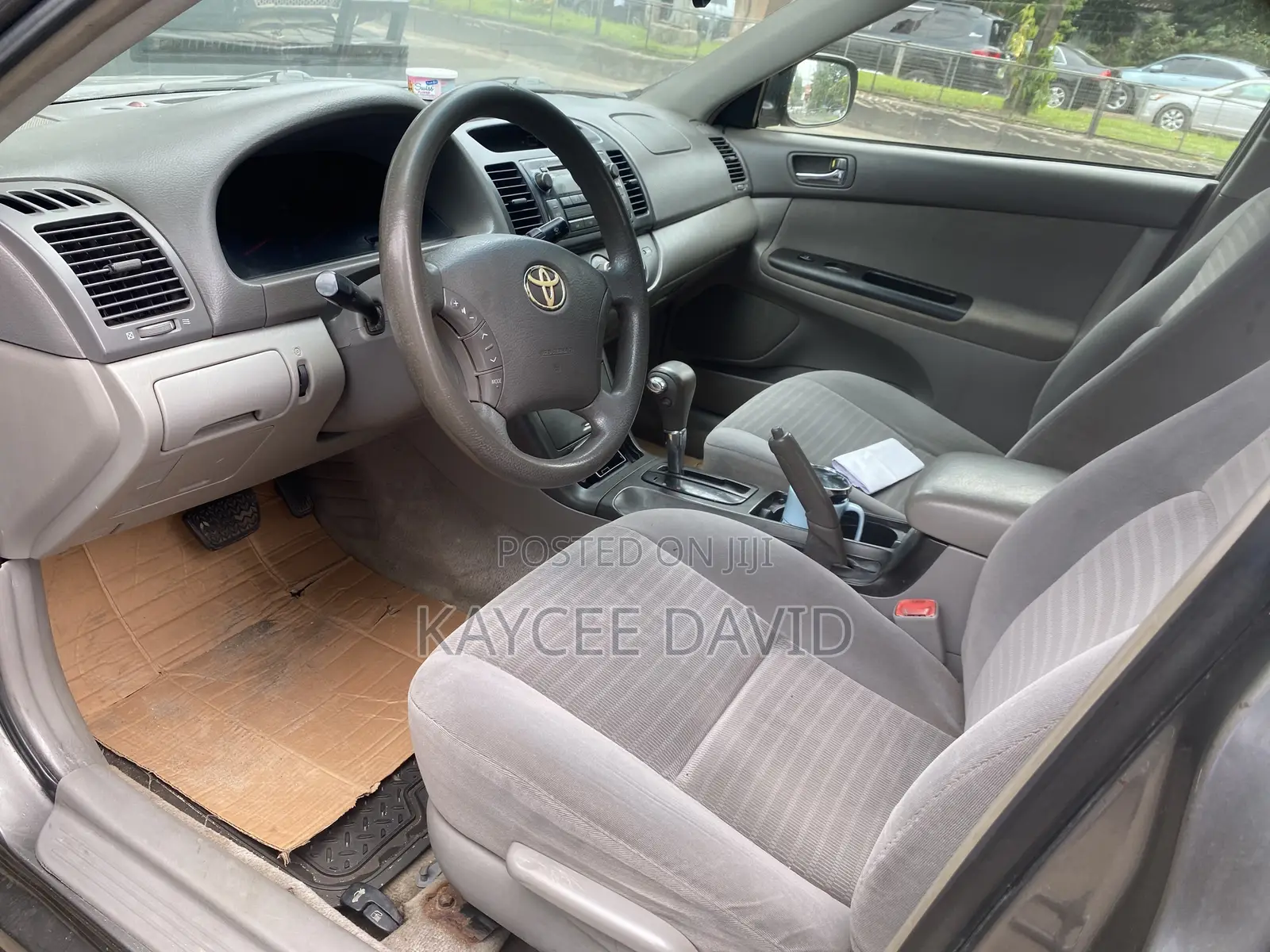 Toyota Camry LE 4dr Sedan (2.4L 4cyl 5A) 2005 Gray