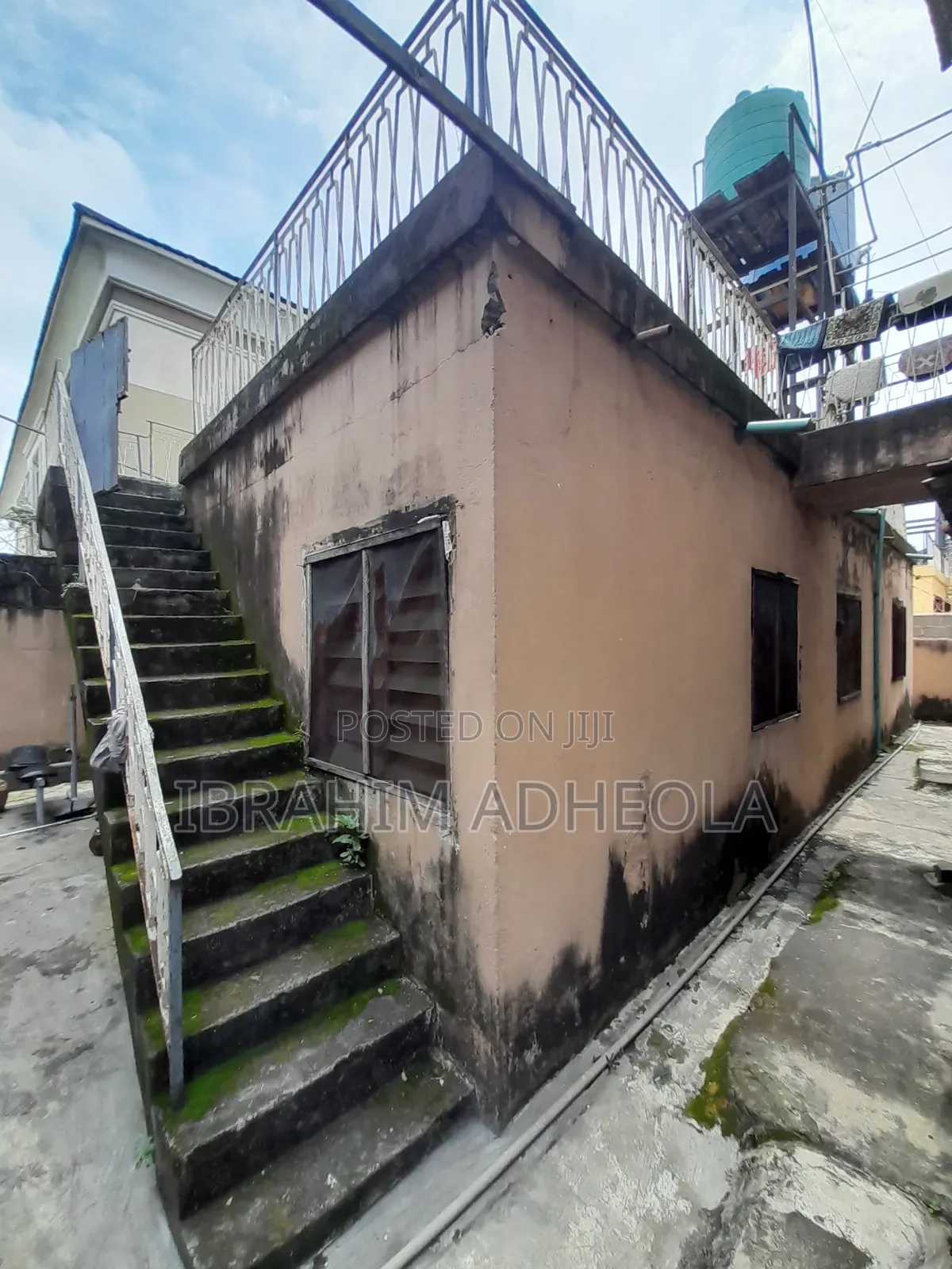 4bdrm Block of Flats in Ilupeju Estate for sale