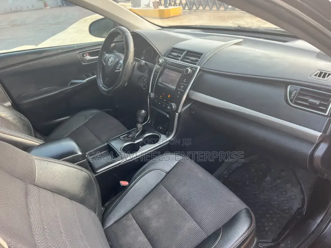 Toyota Camry 2017
