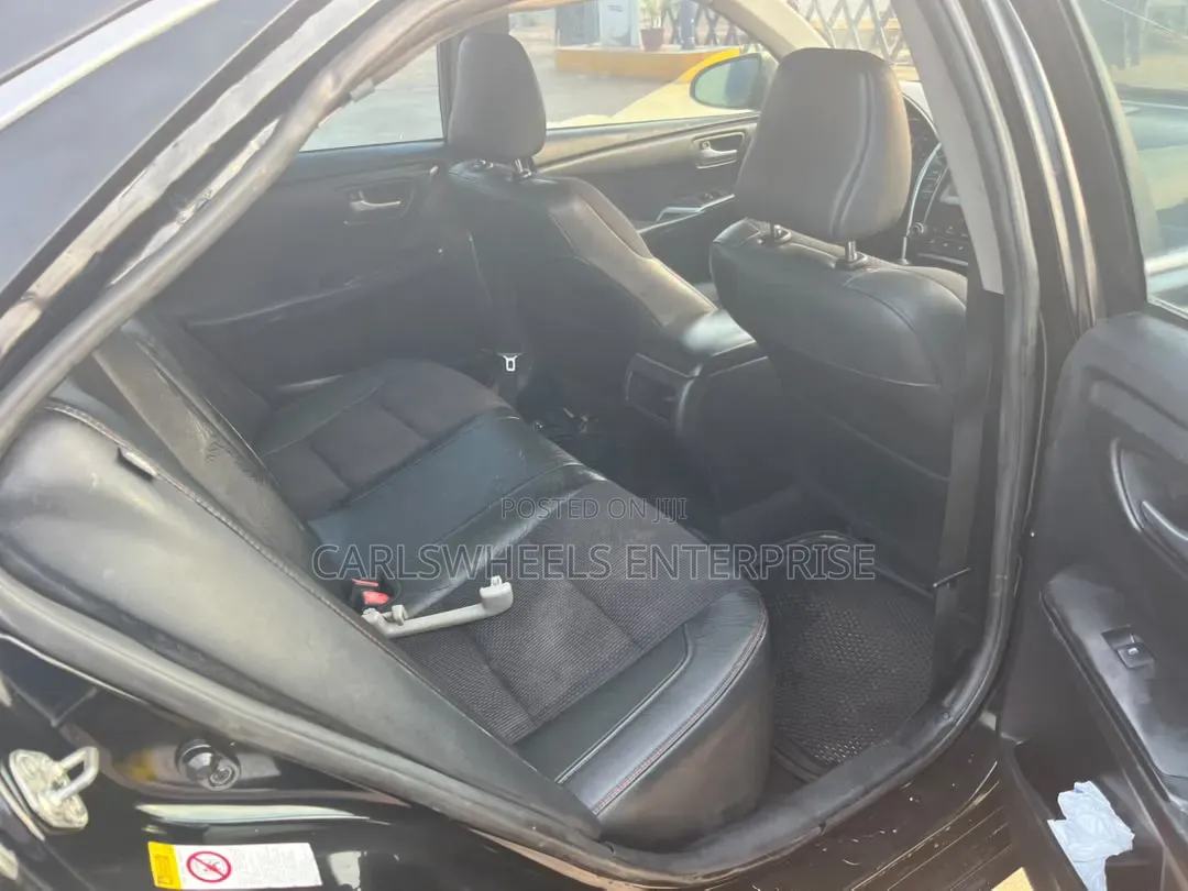 Toyota Camry 2017