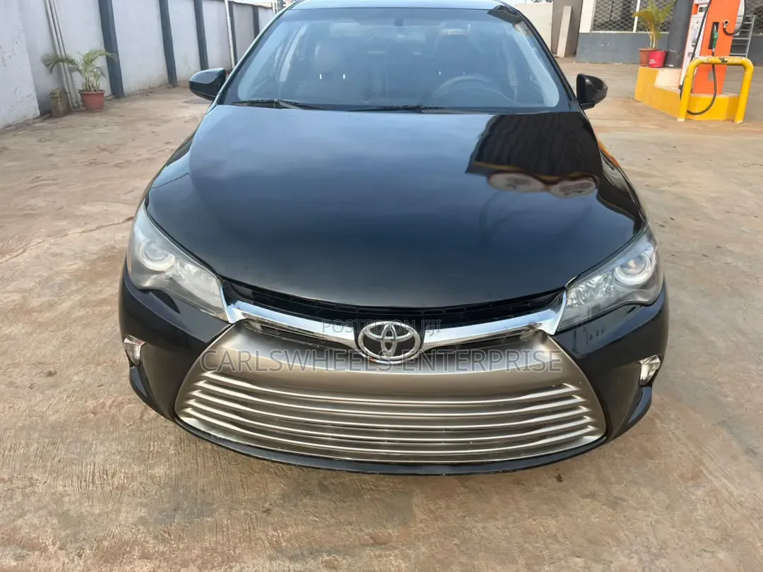 Toyota Camry 2017